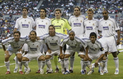 队创造更多 队创造更多