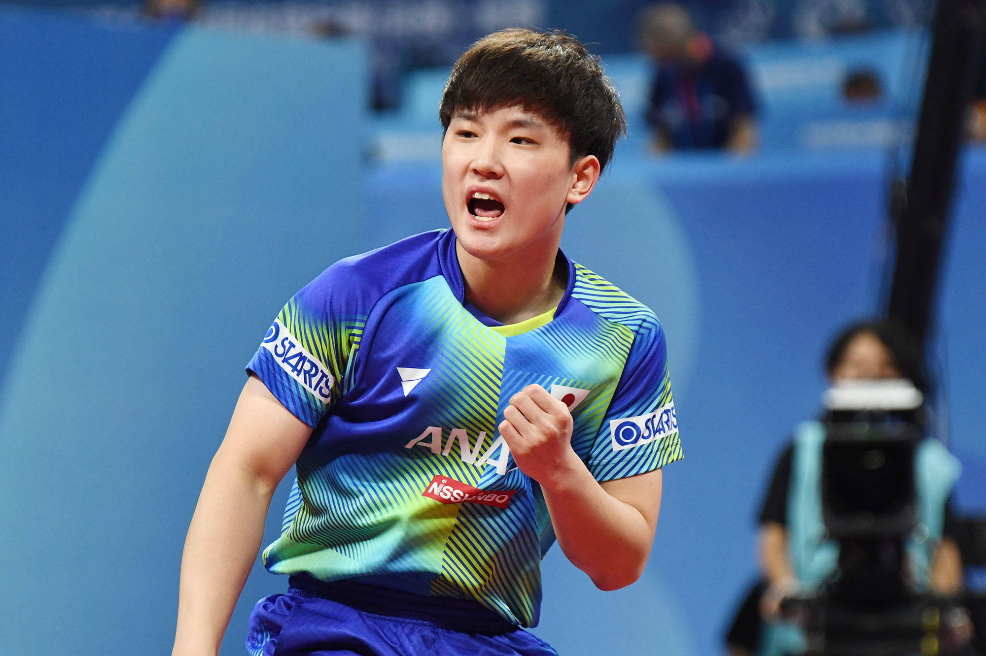 一个积极的 一个积极的