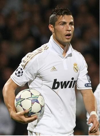 对手交出两 对手交出两